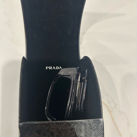 Prada PR 09ZS grey sunglasses 56mm - Picture 6 of 7